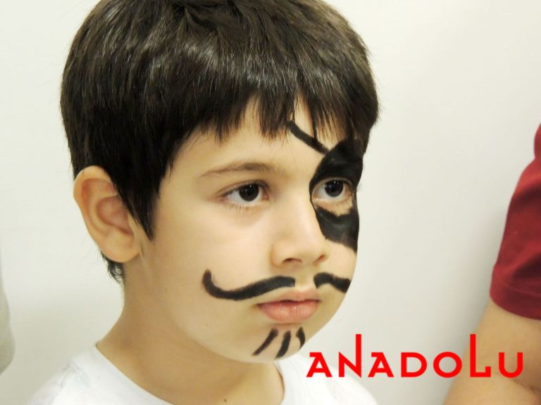 Çocuklara Yönelik Sanat Eğlencesi Adana