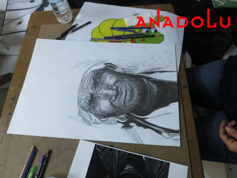 Karakalem Yaşlı Kadın Potresi Adana