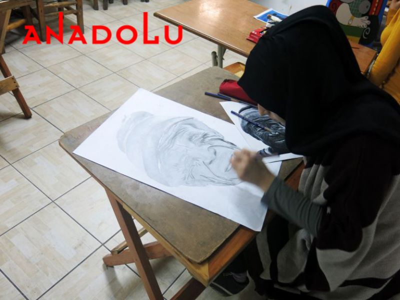 Karakalem Yaşlı Çizimi Adana